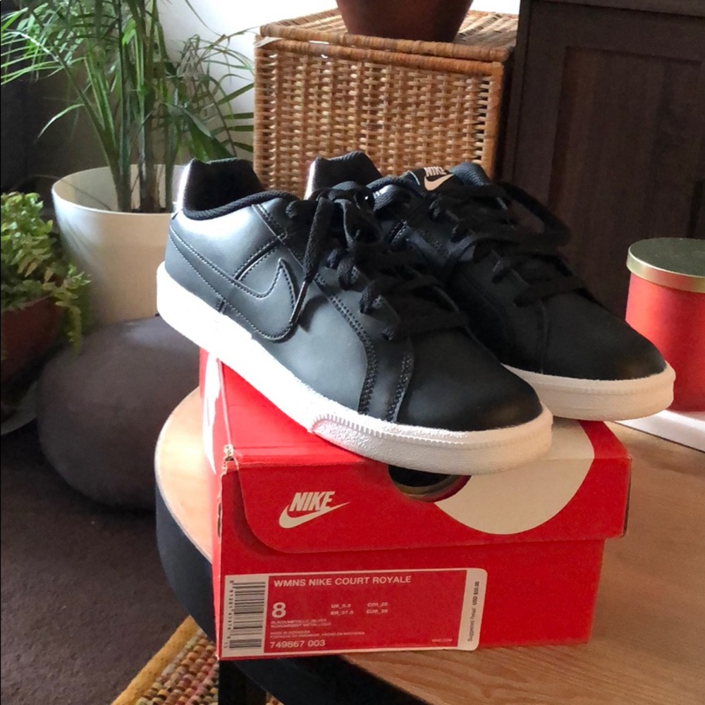 Nike court royale sneaker